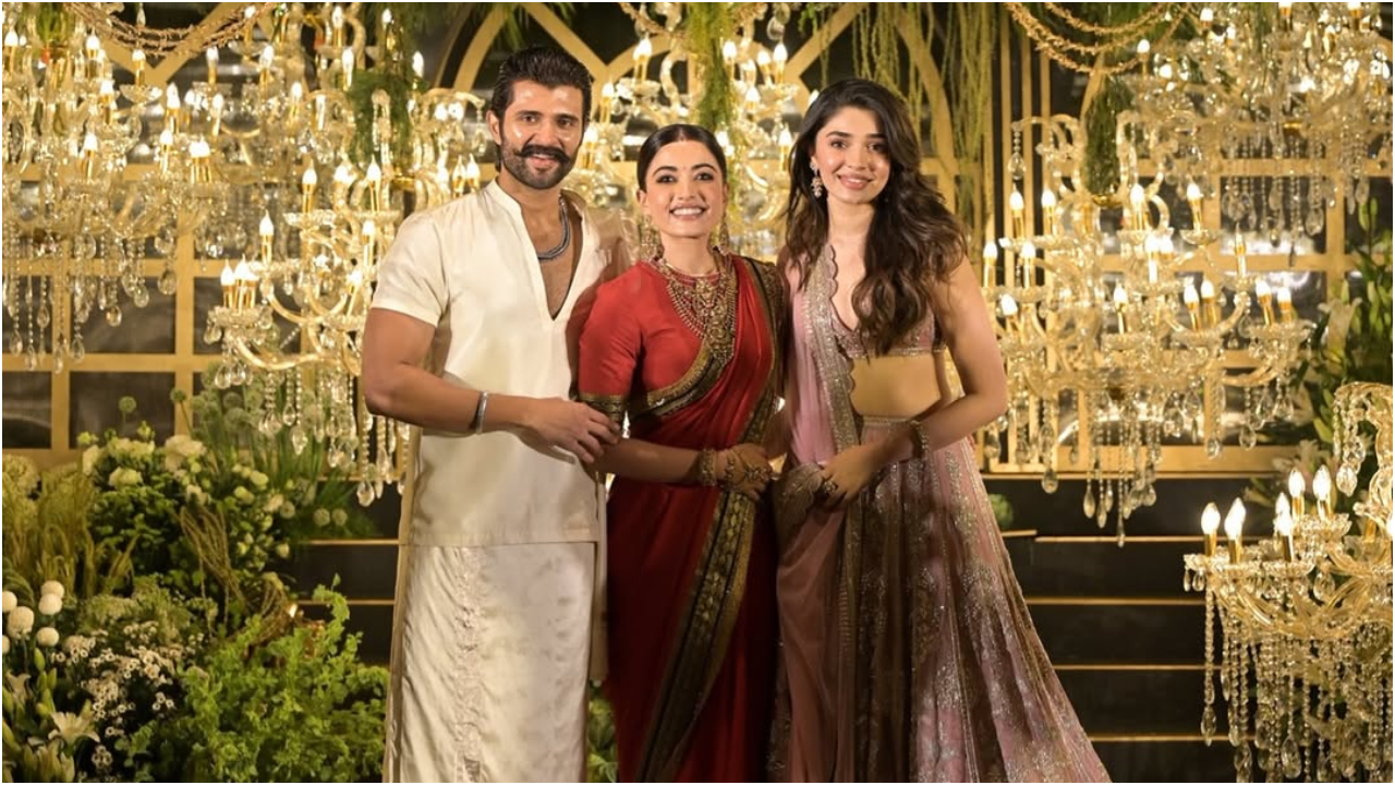 Photos: ರಶ್ಮಿಕಾ-ವಿಜಯ್ ದೇವರಕೊಂಡ ವೆಡ್ಡಿಂಗ್ ರಿಸೆಪ್ಷನ್; ಹೈದರಾಬಾದ್‌ನಲ್ಲಿ ನಡೆದ ಈ ಕಲರ್‌ಫುಲ್‌ ಸಮಾರಂಭಕ್ಕೆ ಯಾರೆಲ್ಲಾ ಬಂದಿದ್ರು? - Image 3