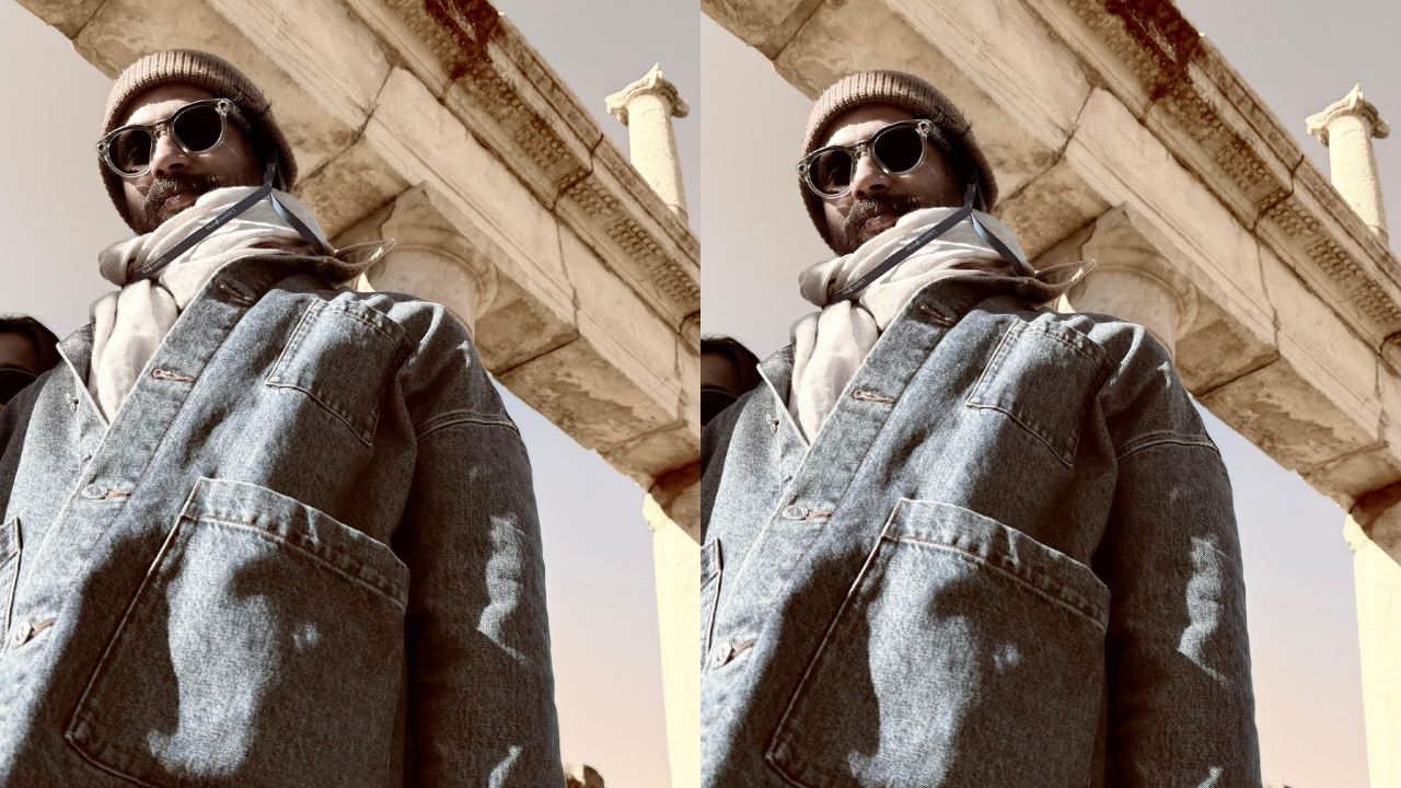 ರೋಮ್‌ನಲ್ಲಿ ಹೊಸ ವರ್ಷವನ್ನು ಸ್ವಾಗತಿಸಿದ ವಿಜಯ್‌ ದೇವರಕೊಂಡ - ರಶ್ಮಿಕಾ ಮಂದಣ್ಣ; ಫೋಟೋ ಹಂಚಿಕೊಂಡು ಸಿಕ್ಕಿಬಿದ್ದ ಜೋಡಿ! - Image 2