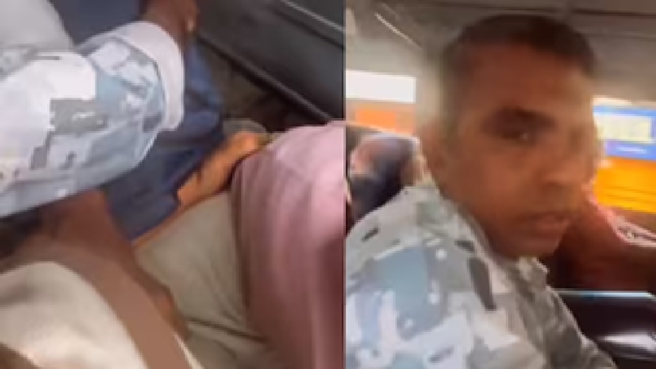 Viral Video: ಪಕ್ಕದಲ್ಲಿ ಕುಳಿತ ಯುವತಿಯ ಬ್ಲೌಸ್‌ ಒಳಗೆ ಕೈ ಹಾಕಿದ ಕಾಮುಕ! ಕಿಡಿಗೇಡಿ ಕೃತ್ಯದ ವಿಡಿಯೊ ನೋಡಿ