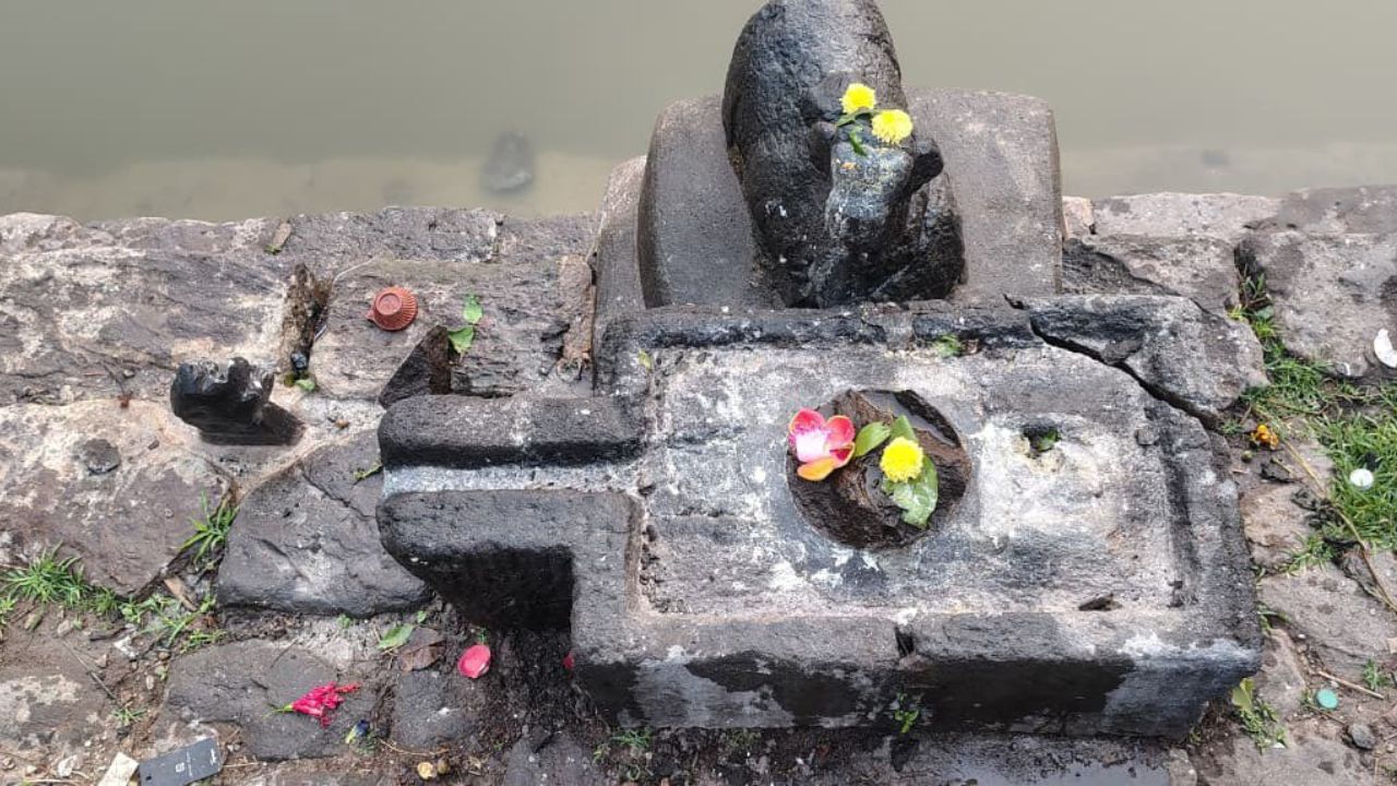 ಆಂಧ್ರ ಪ್ರದೇಶದ ದ್ರಾಕ್ಷರಾಮ ದೇವಾಲಯದಲ್ಲಿ ಶಿವಲಿಂಗ ಅಪವಿತ್ರ