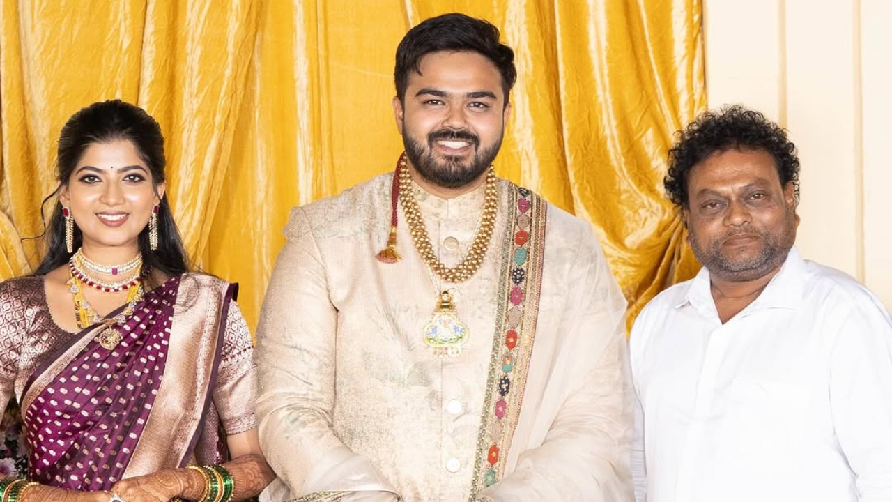 ಗಾಯಕ ಅನಿರುದ್ಧ ಶಾಸ್ತ್ರಿ ಆರತಕ್ಷತೆಯಲ್ಲಿ ಸ್ಯಾಂಡಲ್‌ವುಡ್‌ ತಾರೆಯರ ಸಮಾಗಮ; ಇಲ್ಲಿವೆ ಸುಂದರ ಫೋಟೋಗಳು - Image 8