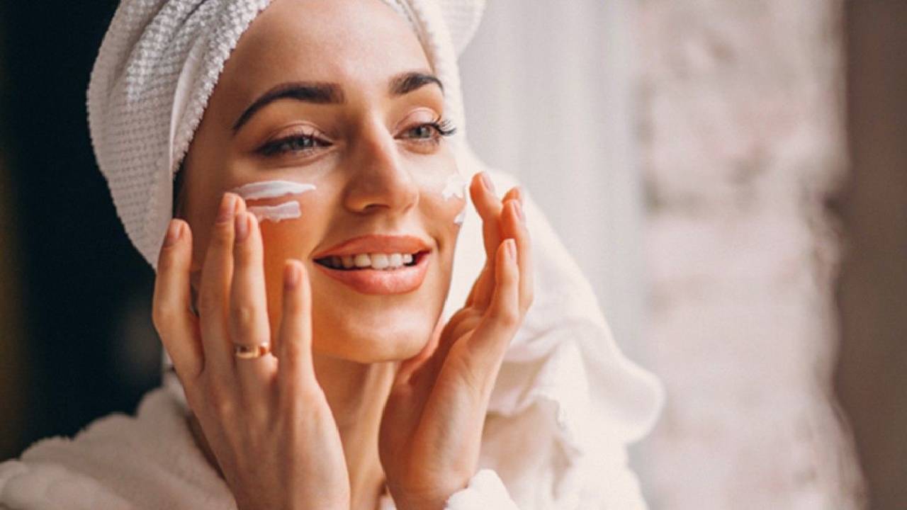 ಸೇವಿಸುವ ಆಹಾರದಿಂದ ಚರ್ಮದ ಕಾಂತಿ ಹೆಚ್ಚಿಸಿಕೊಳ್ಳಿ