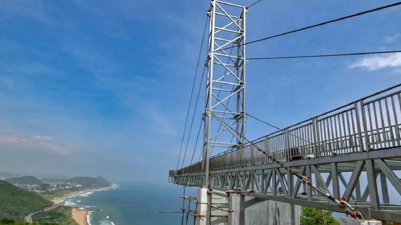 ಇಲ್ಲಿದೆ ಭಾರತದ ಅತಿ ಉದ್ದದ ಗಾಜಿನ ಸ್ಕೈ-ವಾಕ್ ಸೇತುವೆ