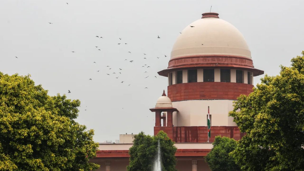 NCERT ಪಠ್ಯಪುಸ್ತಕಕ್ಕೆ ಸುಪ್ರೀಂ ಕೋರ್ಟ್ ನಿಷೇಧ