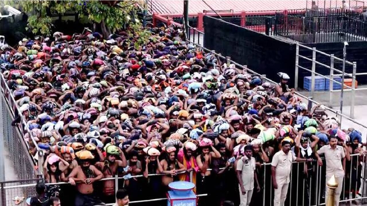 Sabarimala Temple: ಬಾಗಿಲು ತೆರೆದ ಶಬರಿಮಲೆ ಶ್ರೀ ಅಯ್ಯಪ್ಪ ಗರ್ಭಗುಡಿ, ಮಂಡಲ- ಮಕರವಿಳಕ್ಕು ಉತ್ಸವ ಆರಂಭ