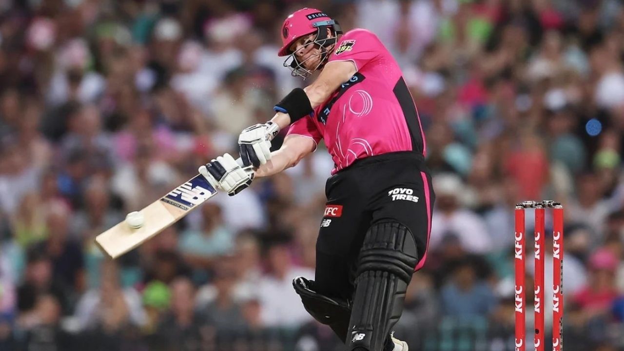 ಬಿಬಿಎಲ್‌ ಪಂದ್ಯದಲ್ಲಿ ಸ್ಪೋಟಕ ಶತಕ ಬಾರಿಸಿದ ಸ್ಟೀವನ್‌ ಸ್ಮಿತ್‌!