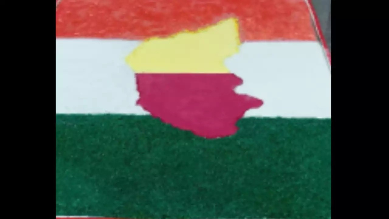 ಧ್ವಜದ ಮೇಲೆ ಅಶೋಕ ಚಕ್ರದ ಬದಲಿಗೆ ಕರ್ನಾಟಕದ ನಕ್ಷೆ ಬಿಡಿಸಿದ ವಿದ್ಯಾರ್ಥಿ; ಮುಂದೇನಾಯ್ತು?