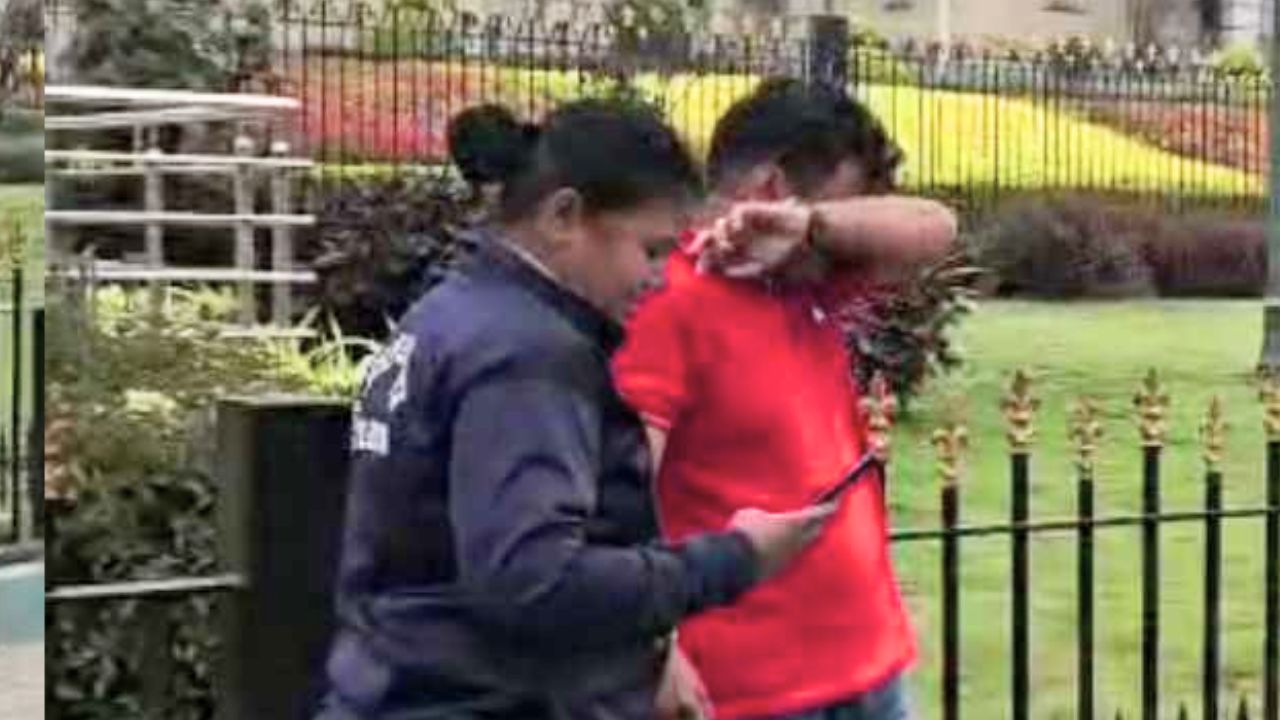 ವಿಧಾನಸೌಧದ ಮುಂದೆ ವಿಷ ಸೇವಿಸಿ ಆತ್ಮಹತ್ಯೆಗೆ ಯತ್ನಿಸಿದ ವ್ಯಕ್ತಿ