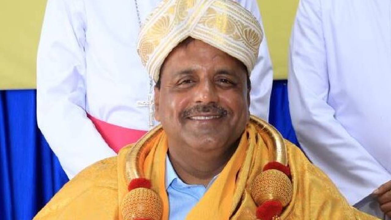 ಸ್ಪೀಕರ್‌ ಇನ್ನು ಡಾಕ್ಟರ್!‌ ಯುಟಿ ಖಾದರ್‌ಗೆ ಬೆಂಗಳೂರು ವಿವಿ ಡಾಕ್ಟರೇಟ್