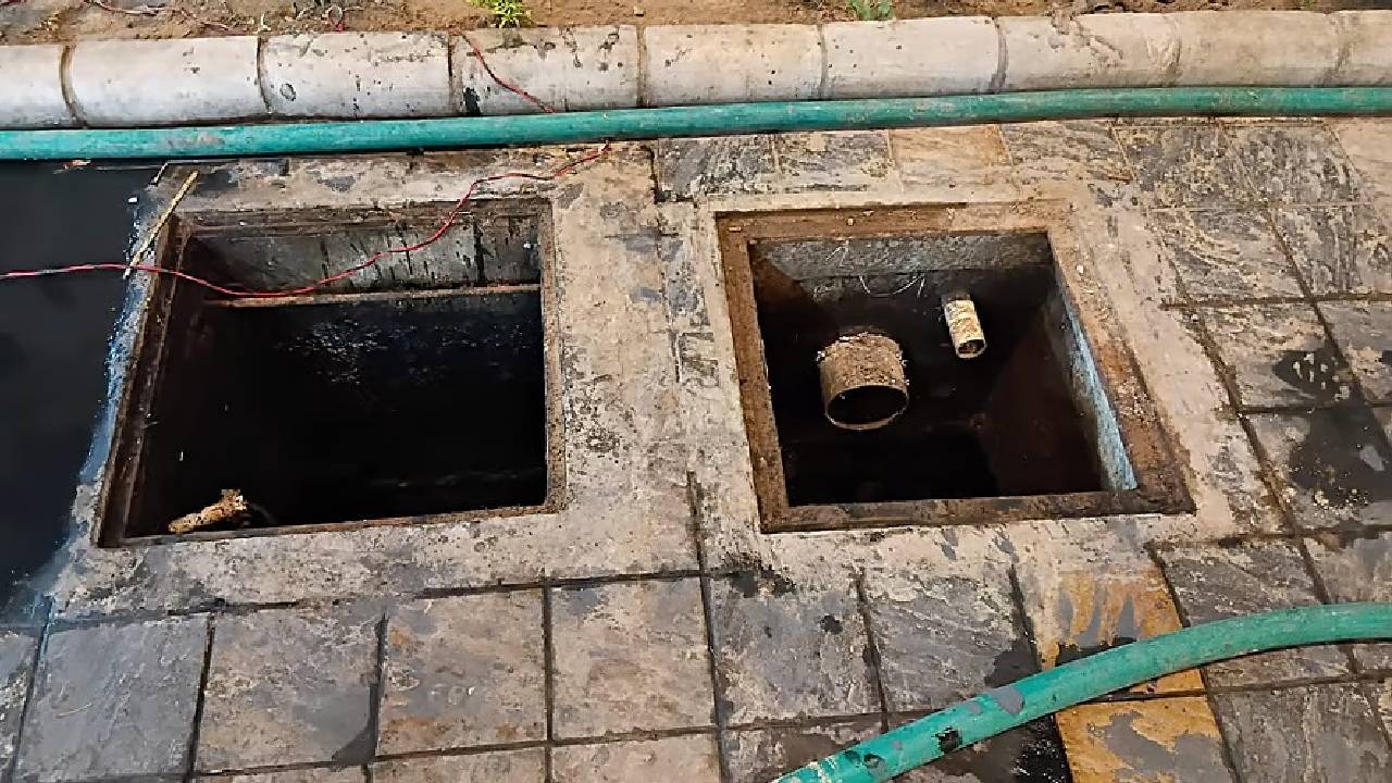 ಶೌಚ ಗುಂಡಿಗೆ ಇಳಿದ ನಾಲ್ವರು ಉಸಿರುಗಟ್ಟಿ ಸಾವು!