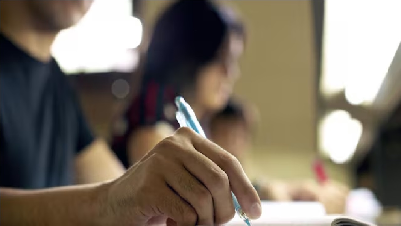Tips for fast writing: ಪರೀಕ್ಷೆಯಲ್ಲಿ ಅಕ್ಷರ ಸುಂದರವಾಗಿದ್ದರೆ ಸಾಲದು ವೇಗವಾಗಿಯೂ ಬರೆಯಬೇಕು; ಅದಕ್ಕಾಗಿ ಇಲ್ಲಿದೆ ಟಿಪ್ಸ್ - Image 7